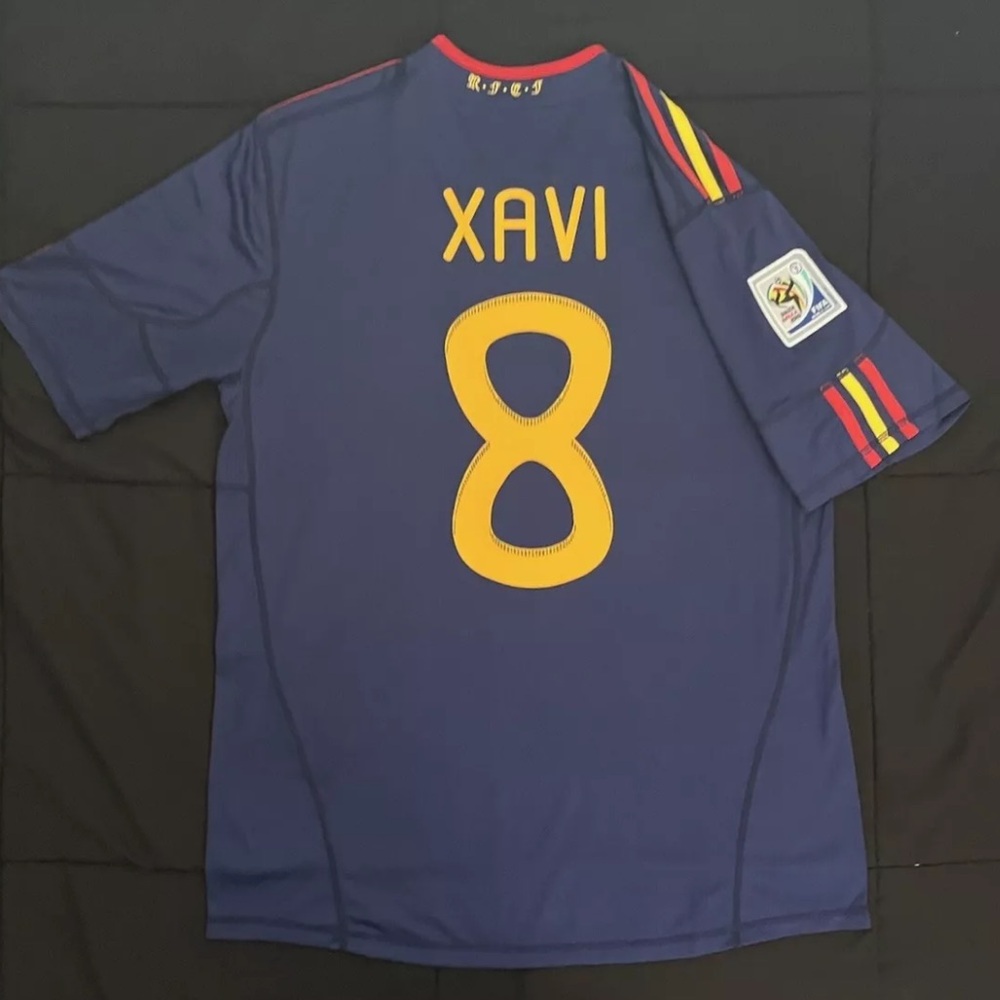 Xavi #8 Spain 2010 Retro soccer jersey World Cup away